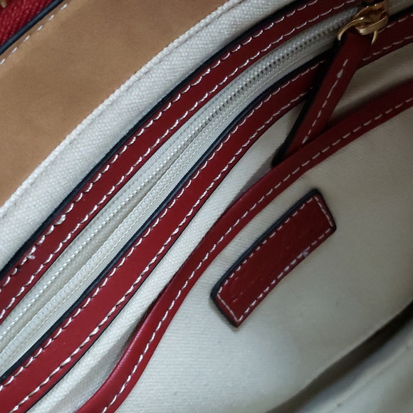 Dooney & Bourke - Picture 13 of 16